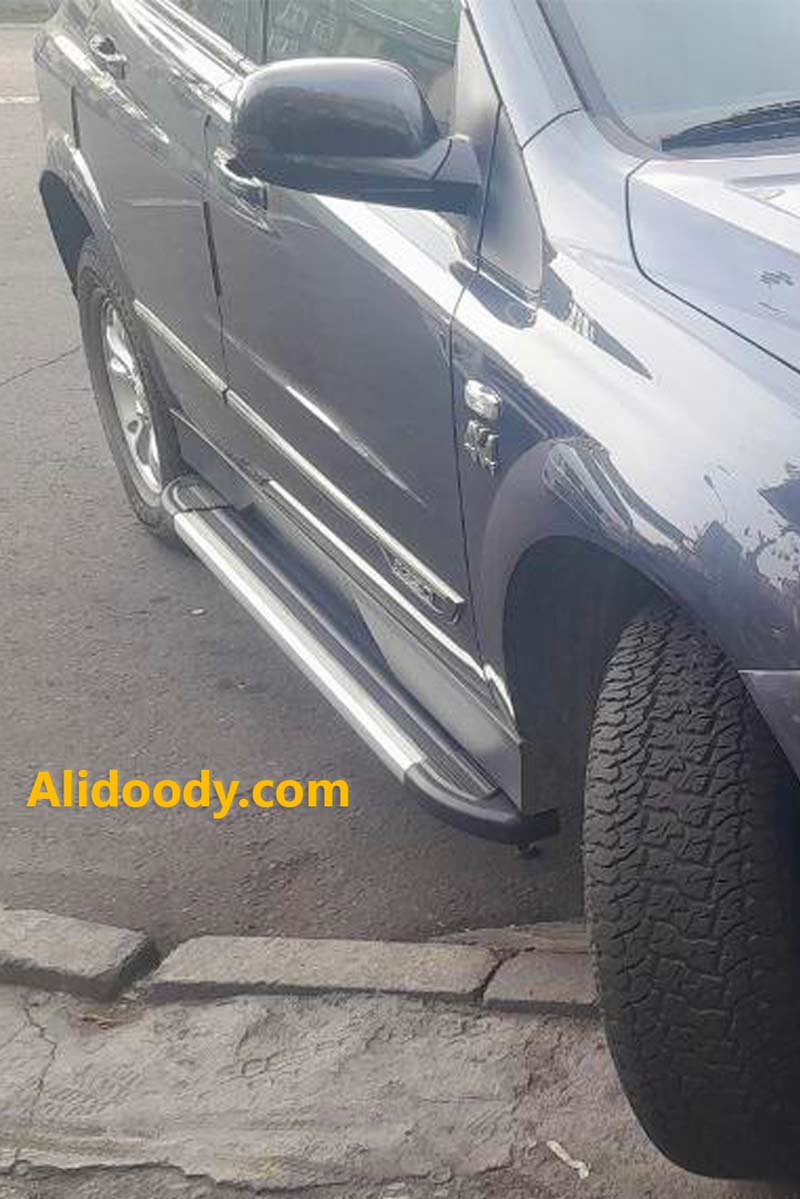 گارد و رکاب نیو اکتیون, رکاب بغل نیو اکتیون