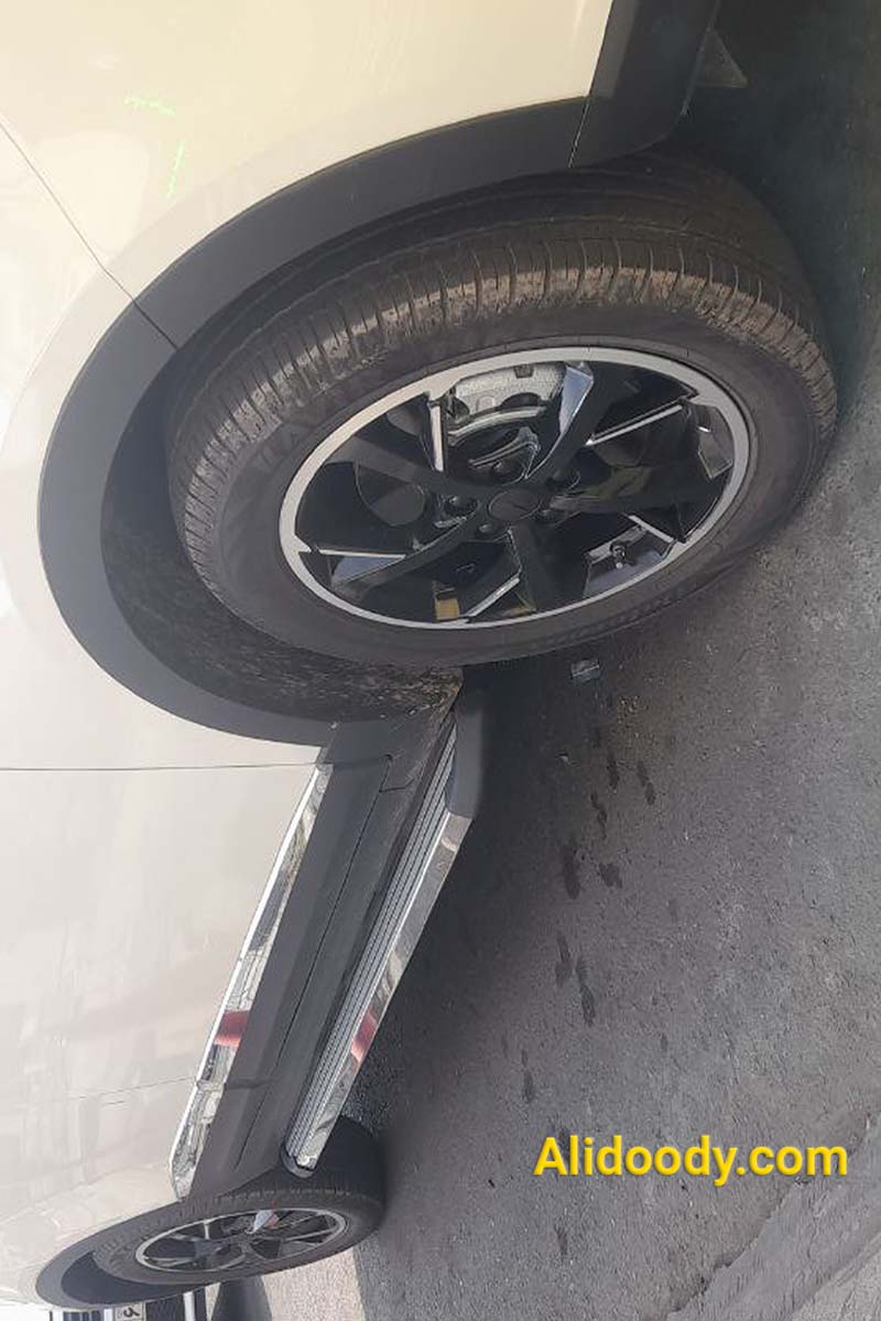 گارد و رکاب کی‌ام‌سی ایکس 5, گارد و رکاب KMC X5, رکاب فابریک KMC X5