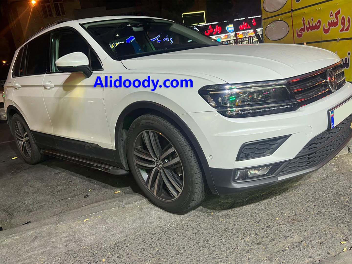 گارد و رکاب فولکس تیگوان, رکاب بغل تیگوان