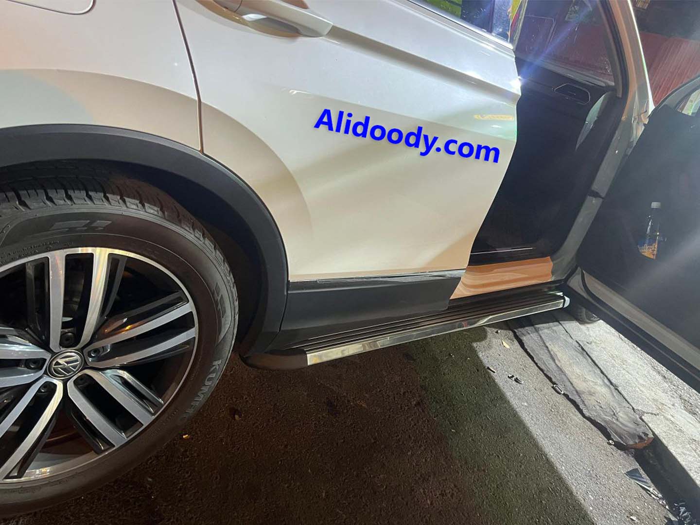 گارد و رکاب فولکس تیگوان, رکاب بغل تیگوان