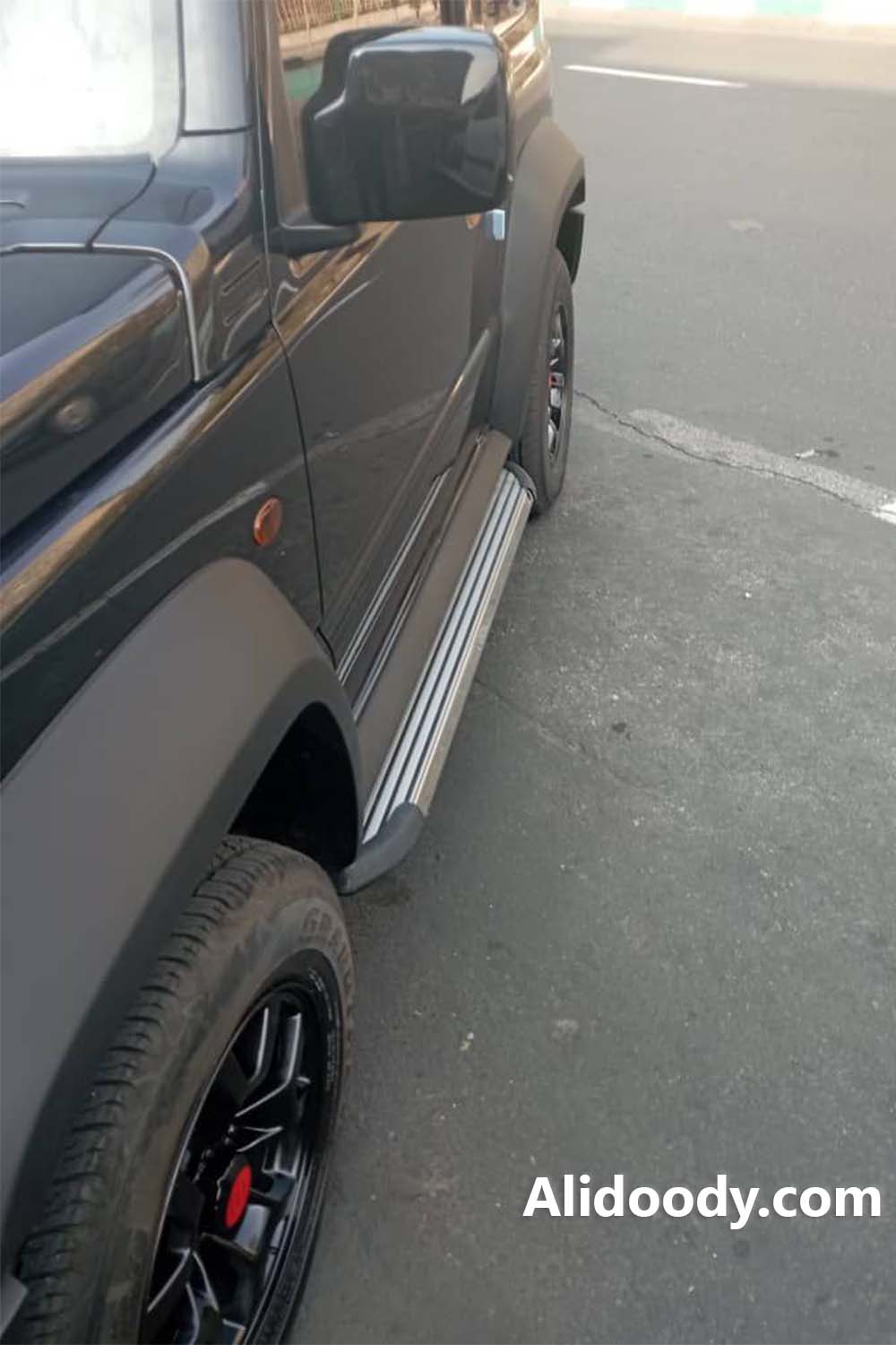 گارد و رکاب جیمنی, رکاب سوزوکی جیمنی سه در